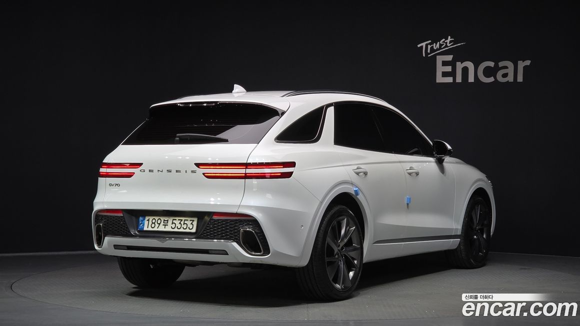 Genesis GV70 2022