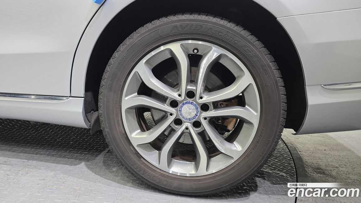 Mercedes-Benz C-Class 2015