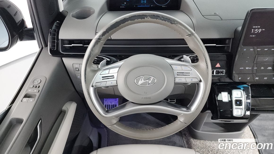 Hyundai Staria 2022