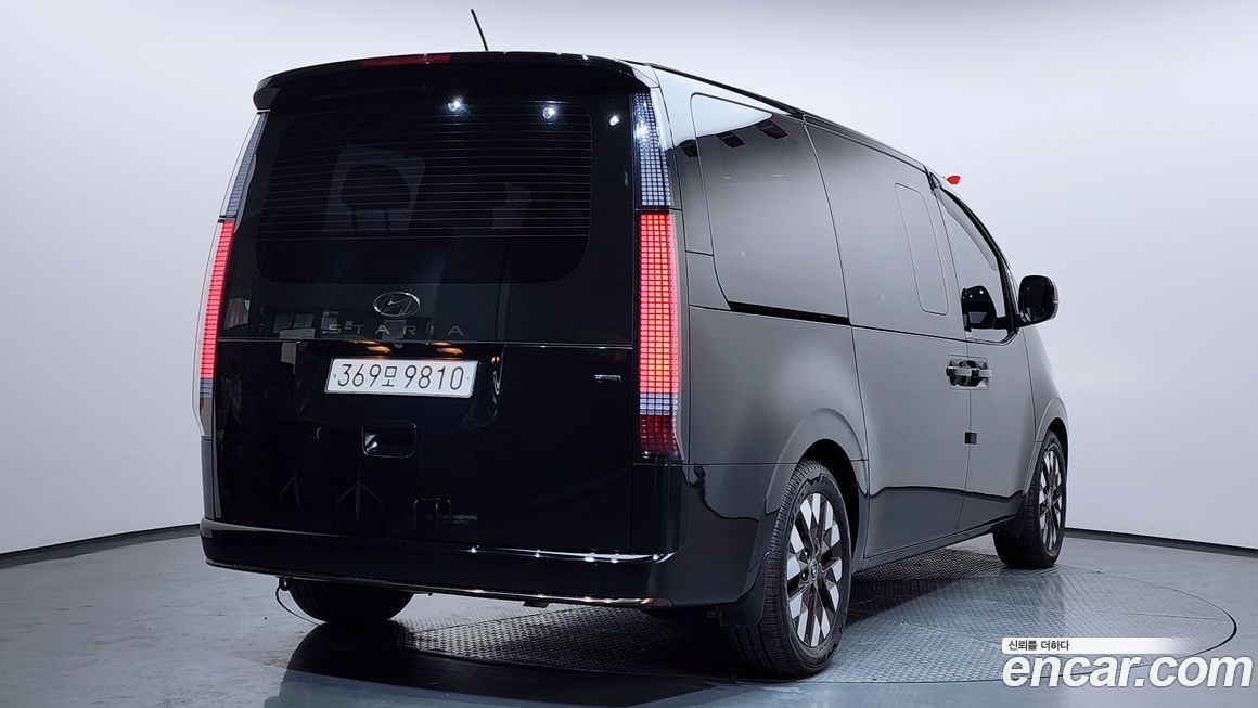 Hyundai Staria 2022