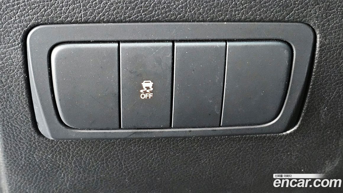 KG_Mobility_Ssangyong KORANDO 2012