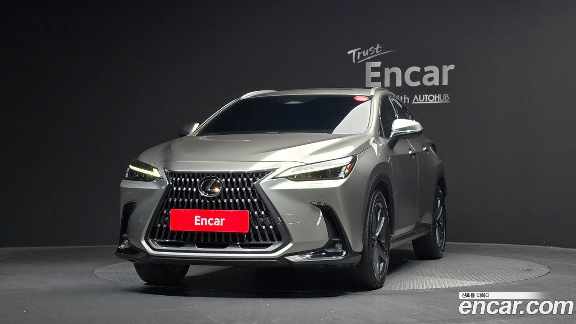 Lexus NX 2023
