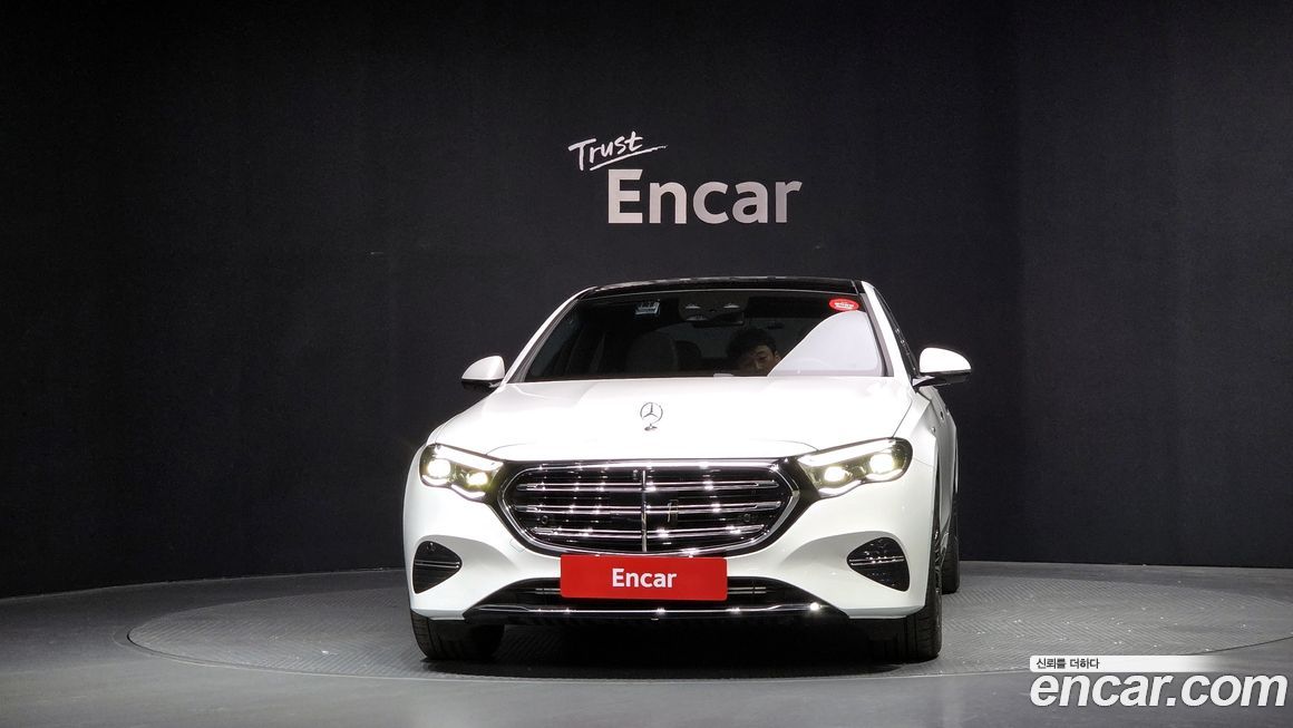 Mercedes-Benz E-Class 2025