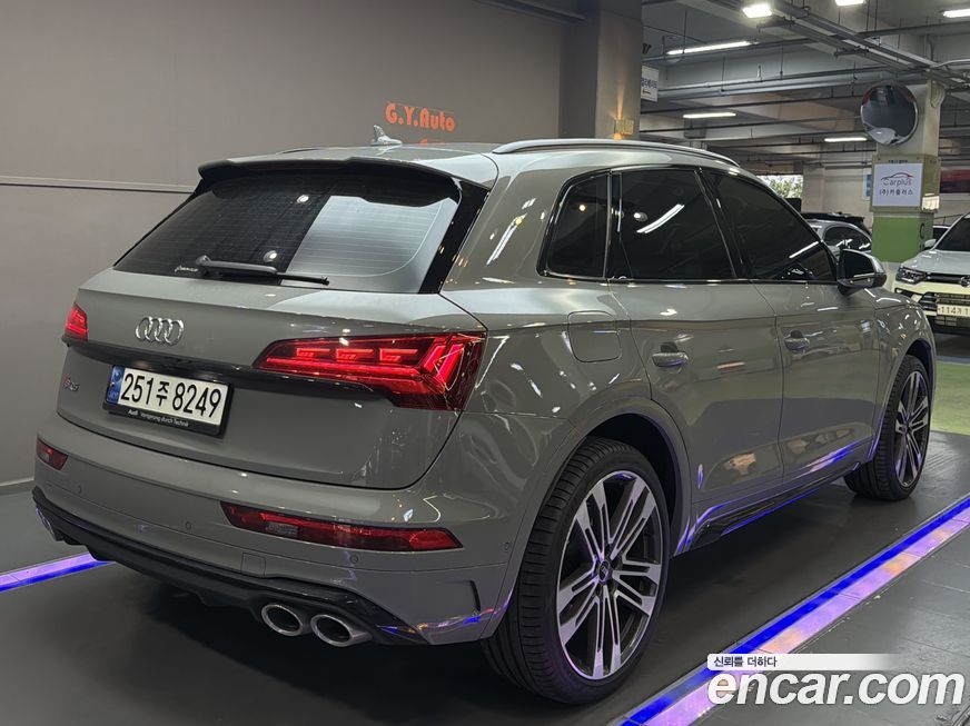 Audi SQ5 2021