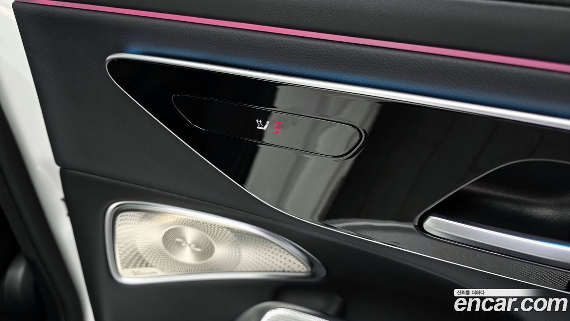 Mercedes-Benz E-Class 2025
