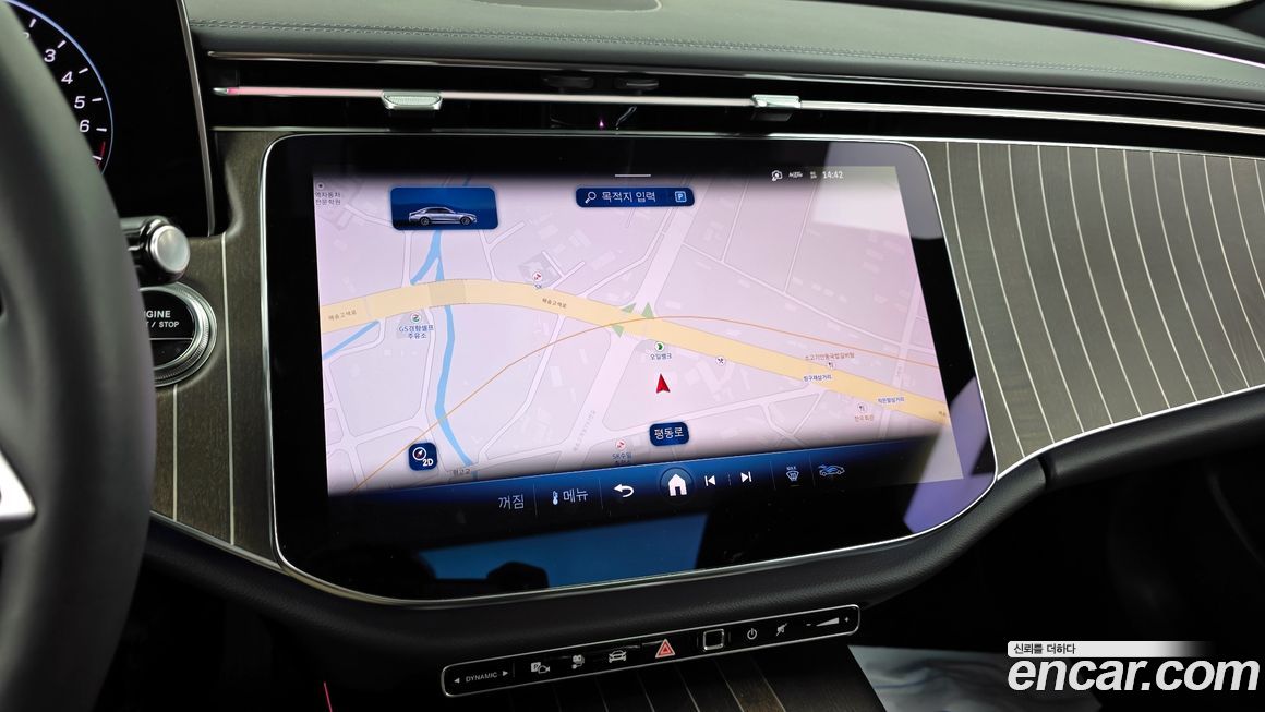 Mercedes-Benz E-Class 2025