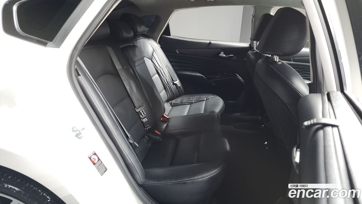 Kia K7 2021