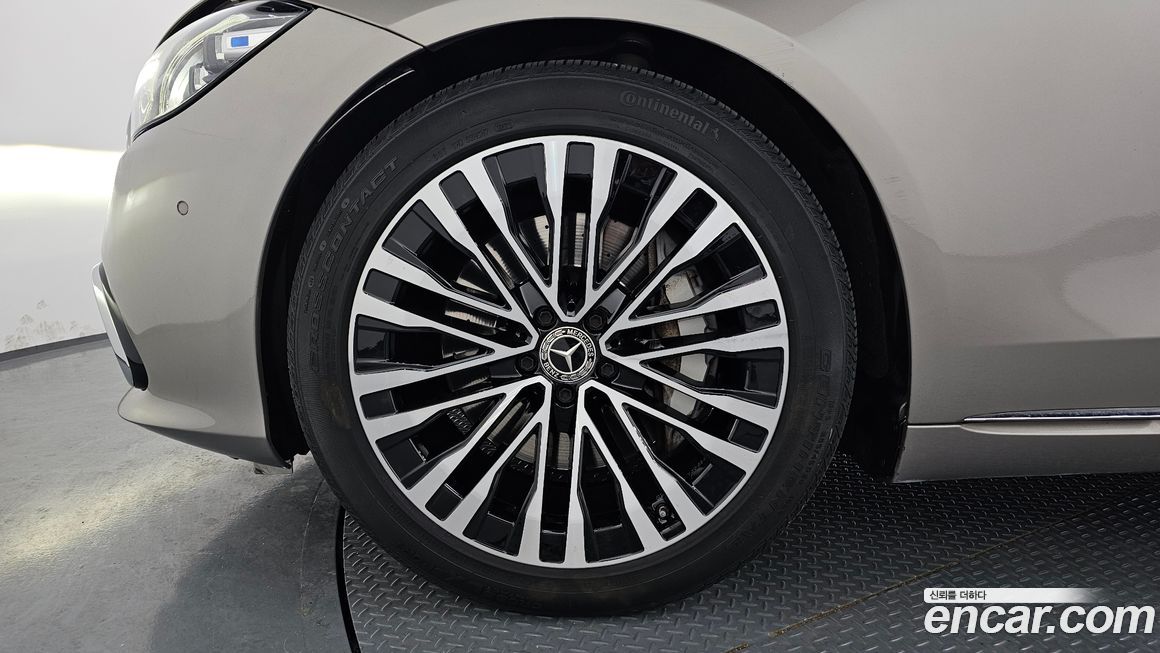 Mercedes-Benz S-Class 2022