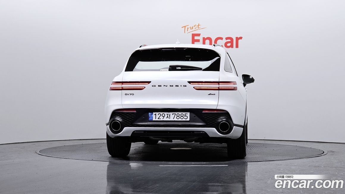 Genesis GV70 2024