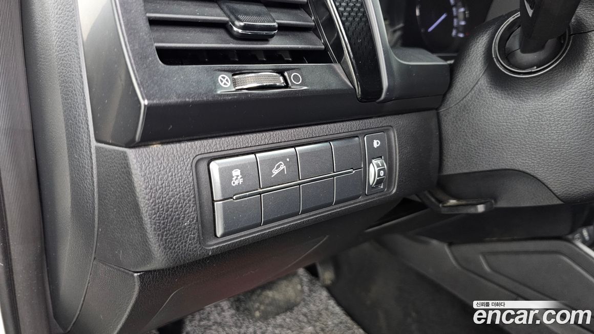 KG_Mobility_Ssangyong Rexton 2020