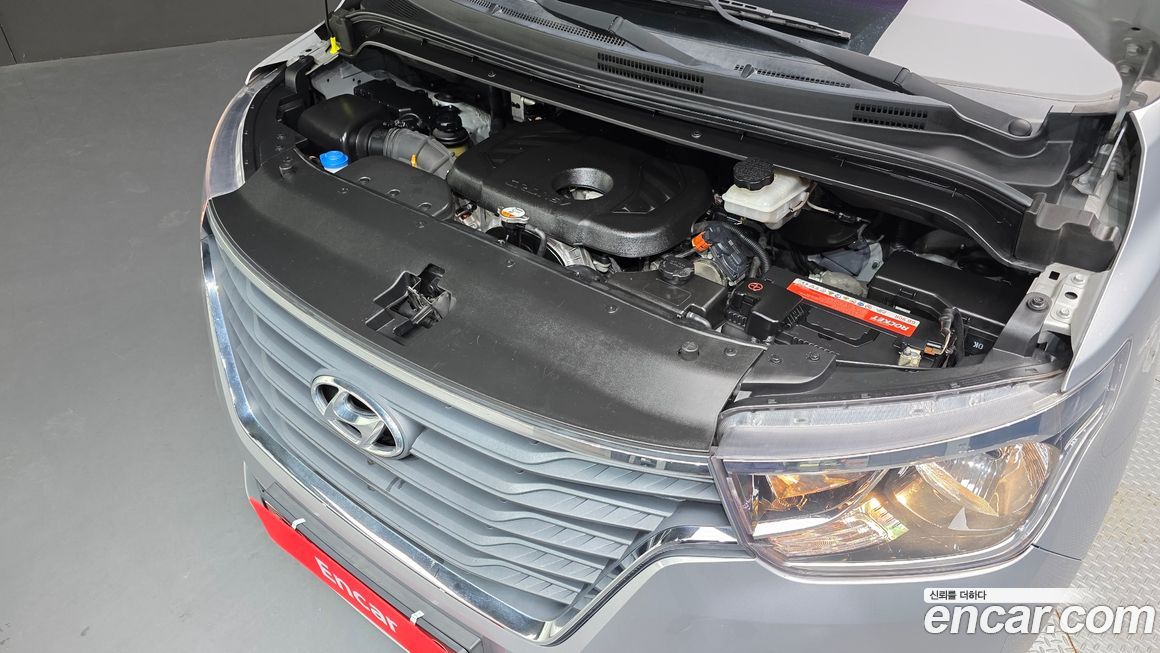 Hyundai Starex 2019