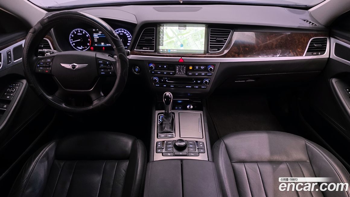 Hyundai Genesis 2016