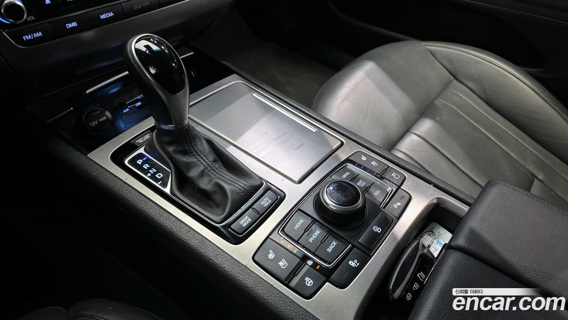 Hyundai Genesis 2016