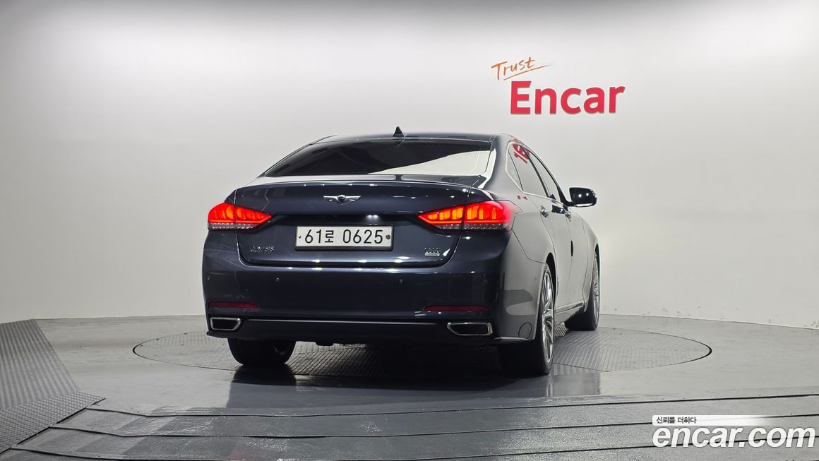 Hyundai Genesis 2016