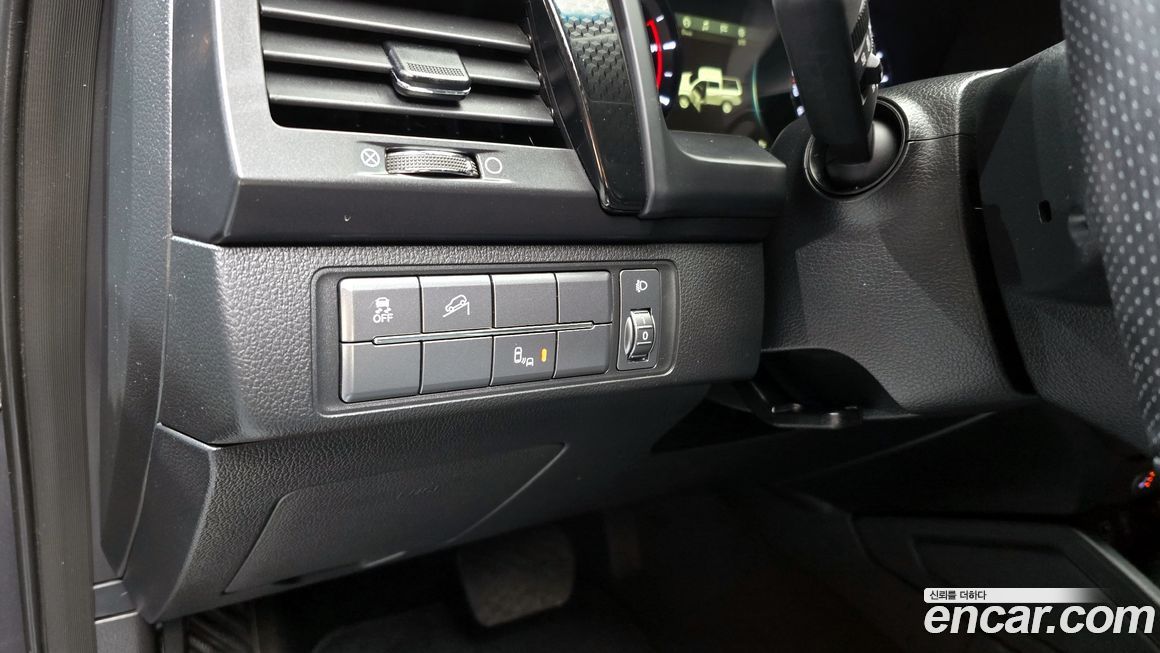 KG_Mobility_Ssangyong Rexton 2020