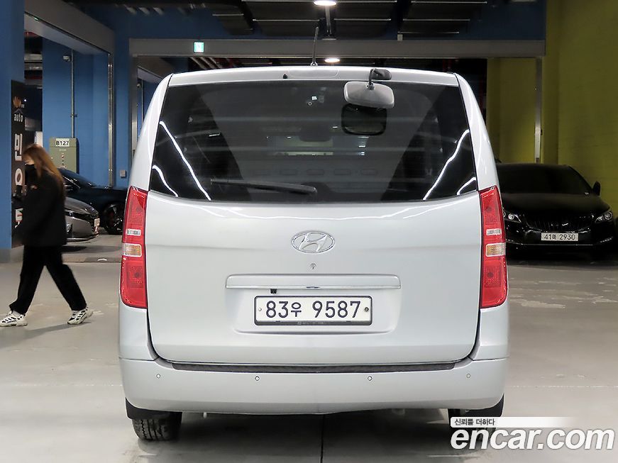Hyundai Starex 2016