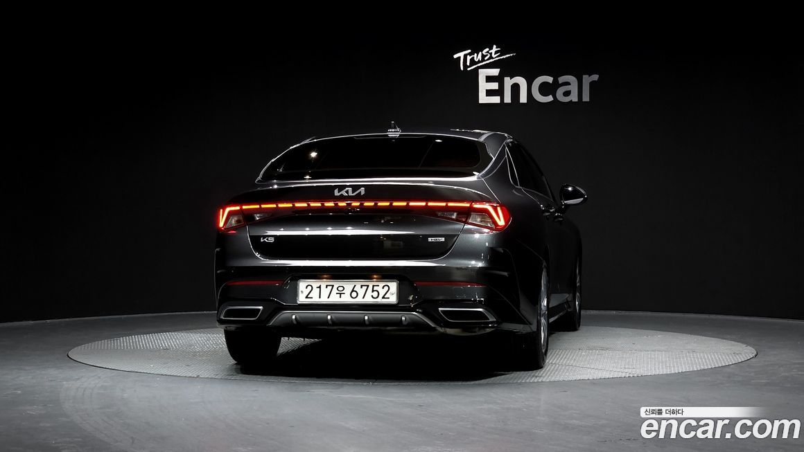 Kia K5 2023