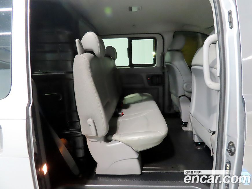 Hyundai Starex 2016
