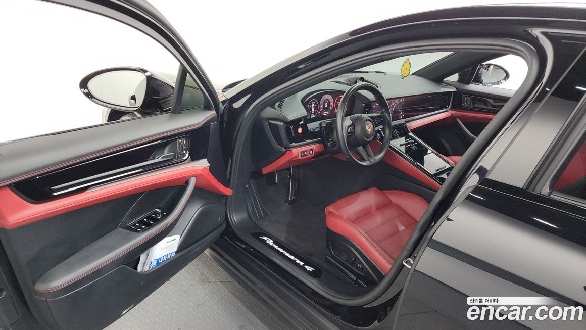 Porsche Panamera 2024