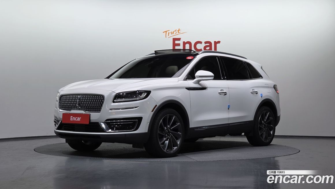 Lincoln Nautilus 2020