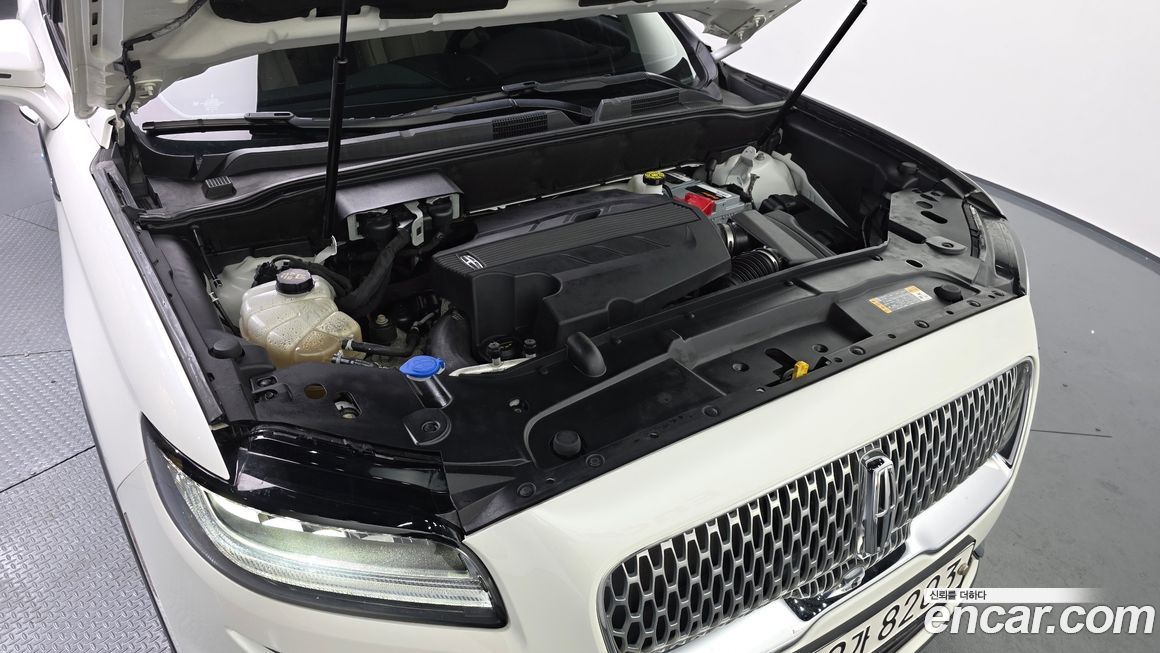 Lincoln Nautilus 2020