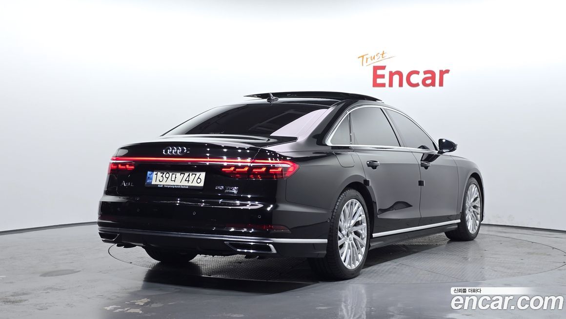 Audi A8 2021