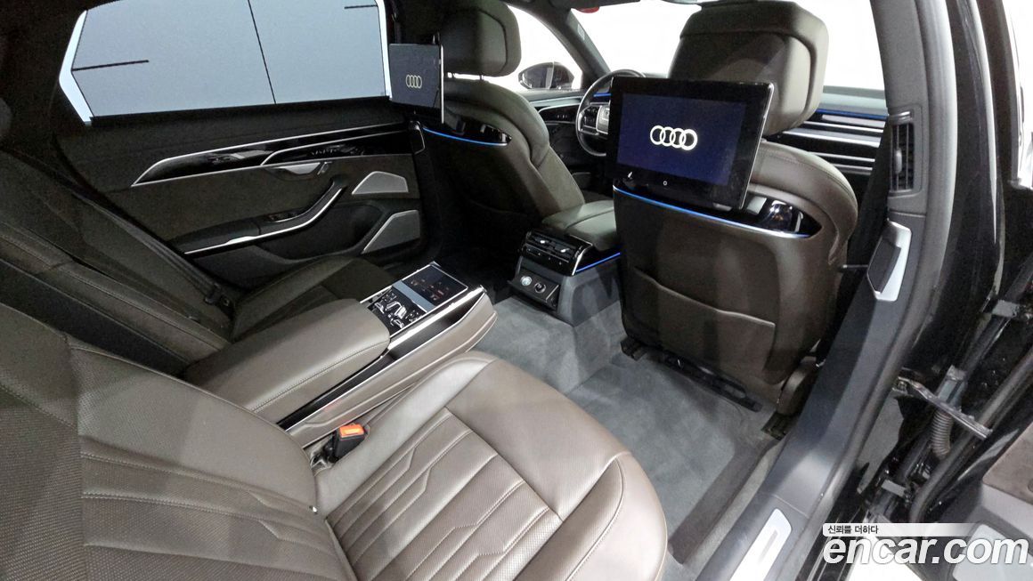 Audi A8 2021
