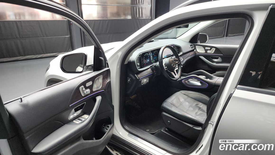 Mercedes-Benz GLE-Class 2021