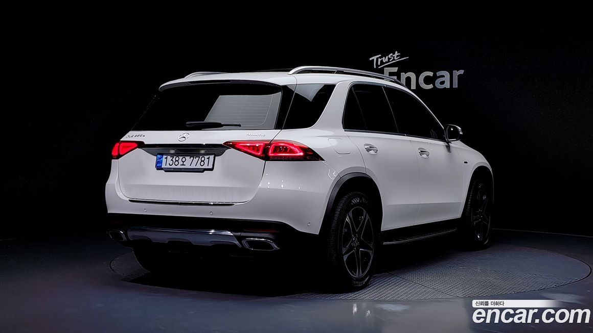 Mercedes-Benz GLE-Class 2021