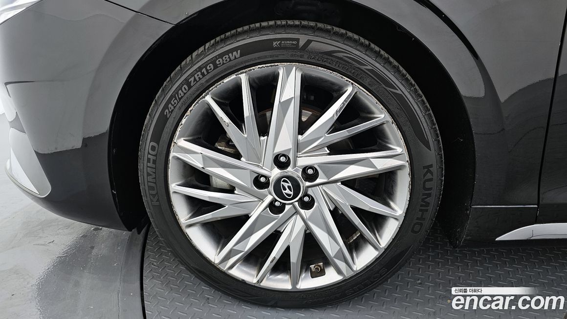 Hyundai Grandeur 2020