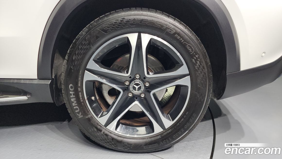 Mercedes-Benz GLE-Class 2021