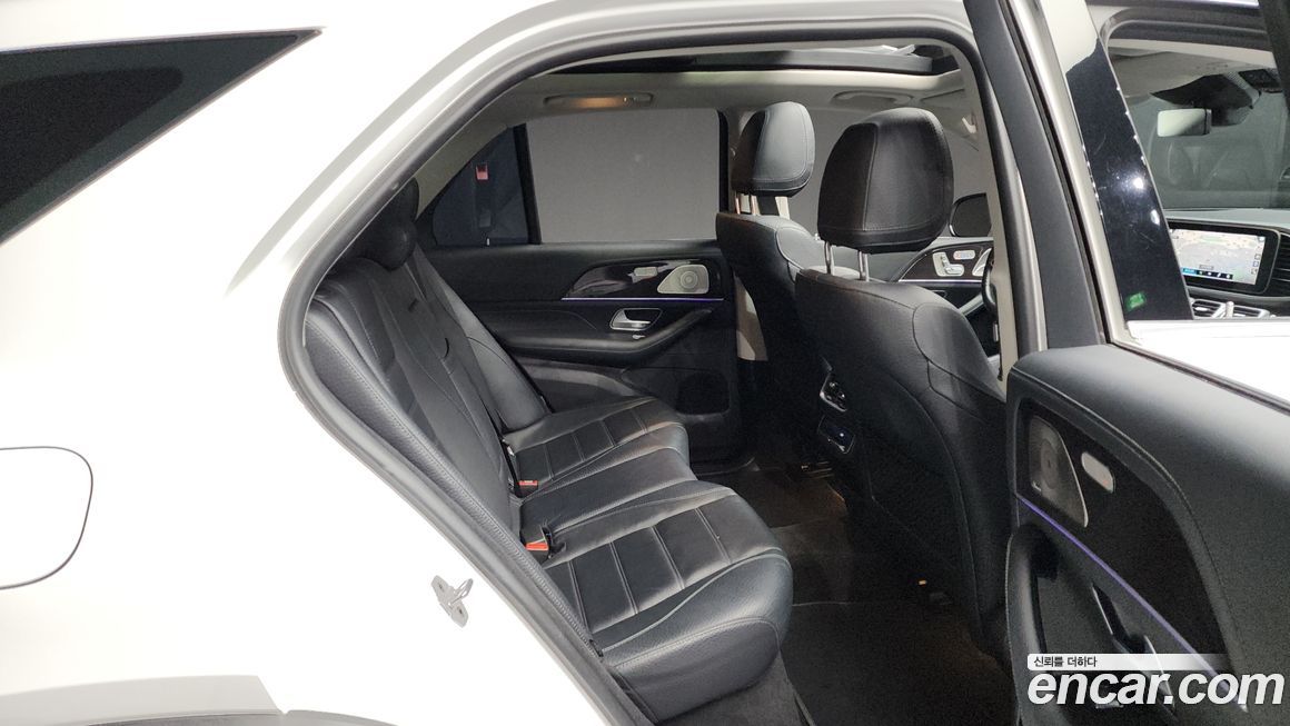 Mercedes-Benz GLE-Class 2021