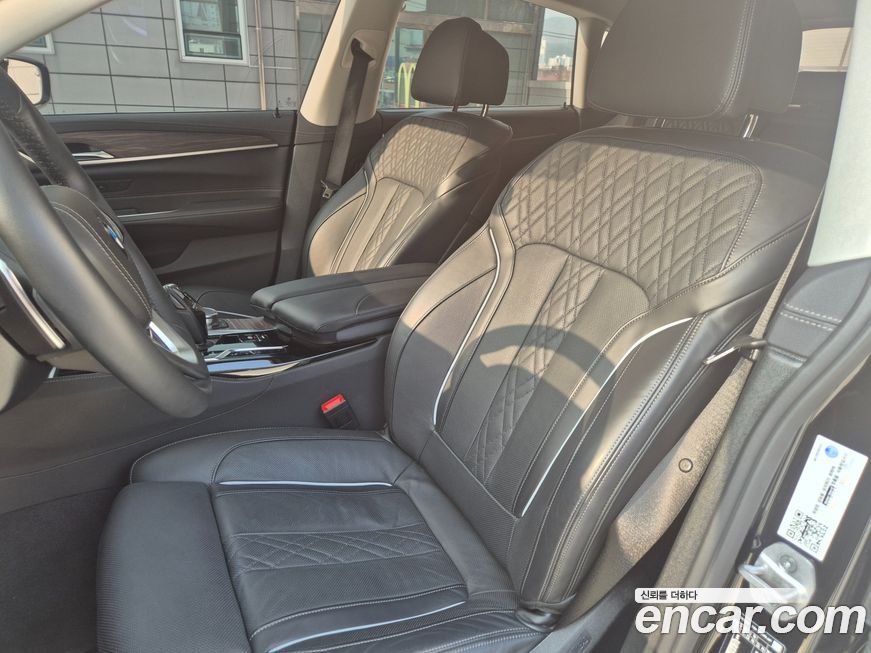 BMW Gran Turismo 2023