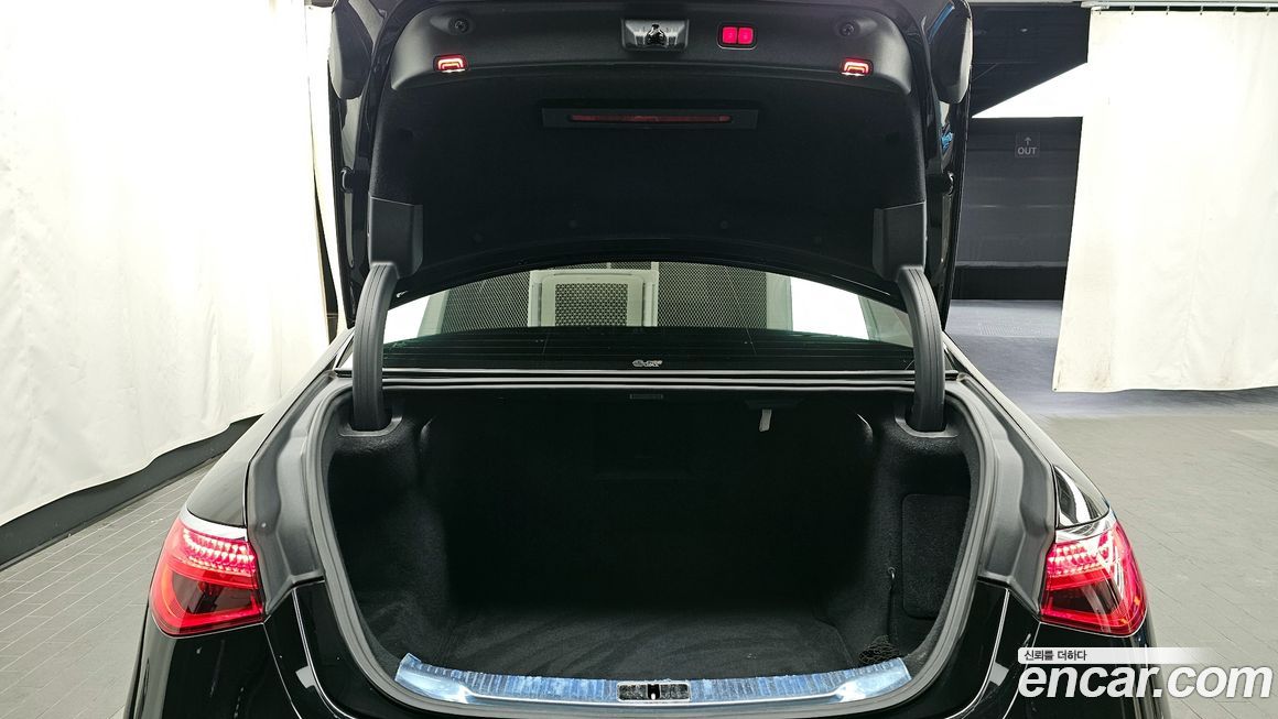 Mercedes-Benz S-Class 2022