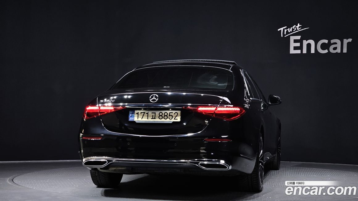 Mercedes-Benz S-Class 2022