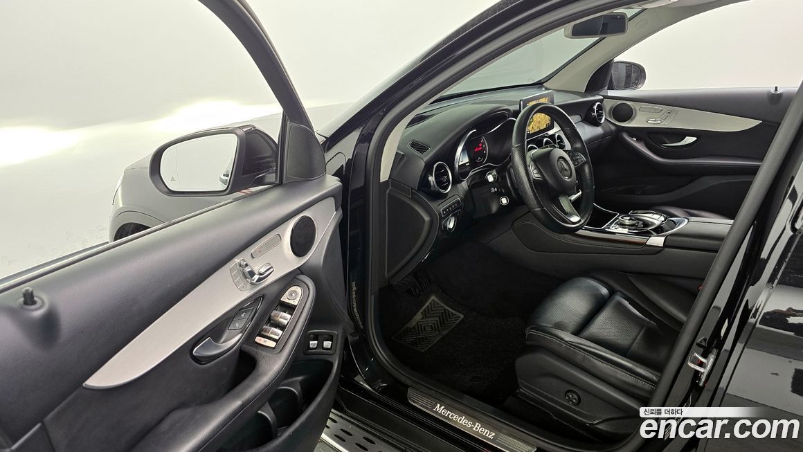 Mercedes-Benz GLC-Class 2018