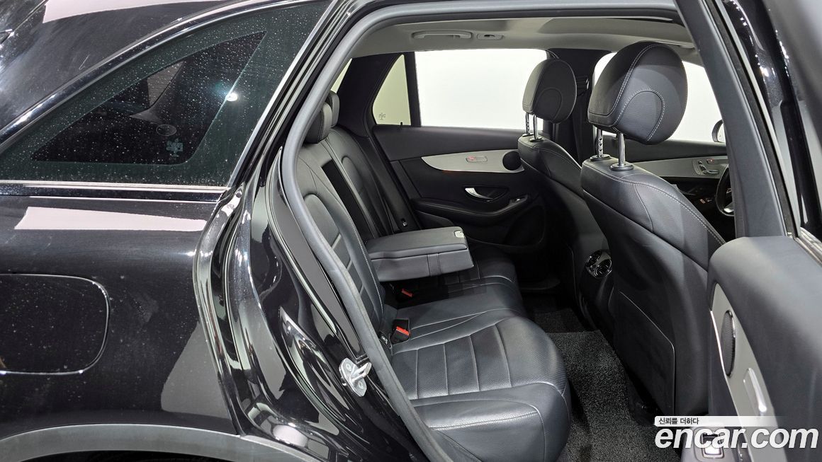 Mercedes-Benz GLC-Class 2018