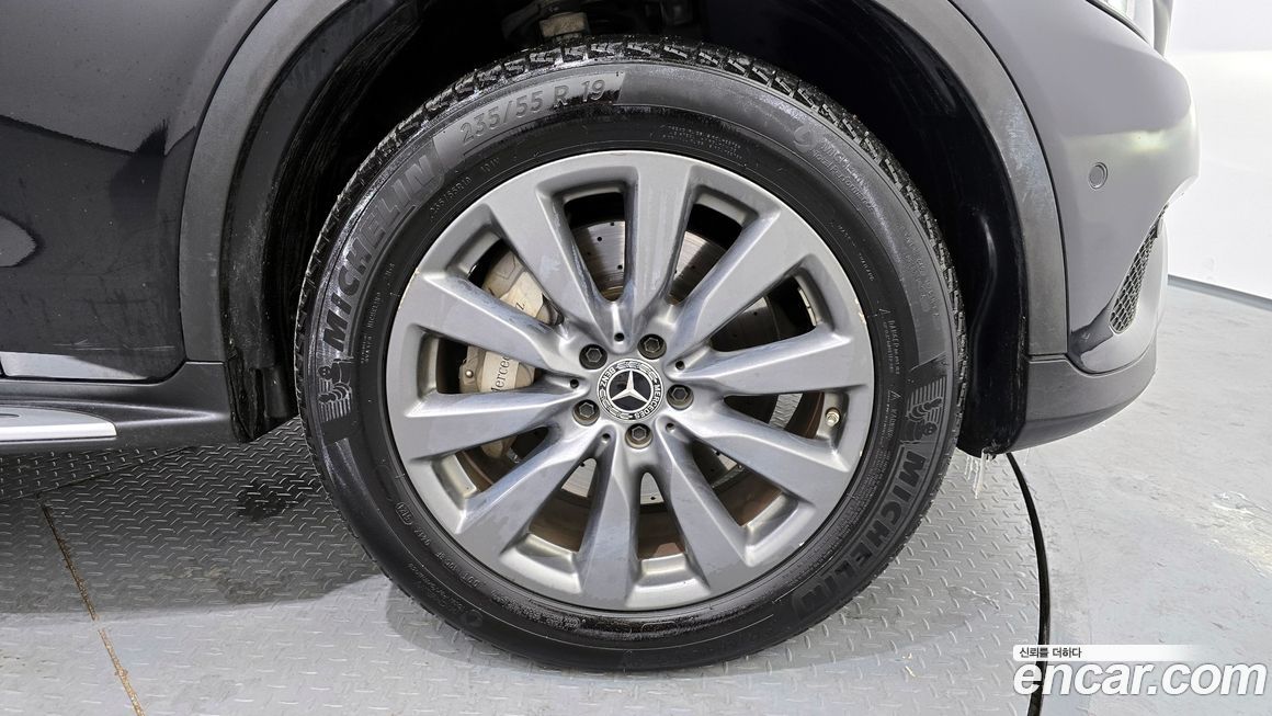 Mercedes-Benz GLC-Class 2018