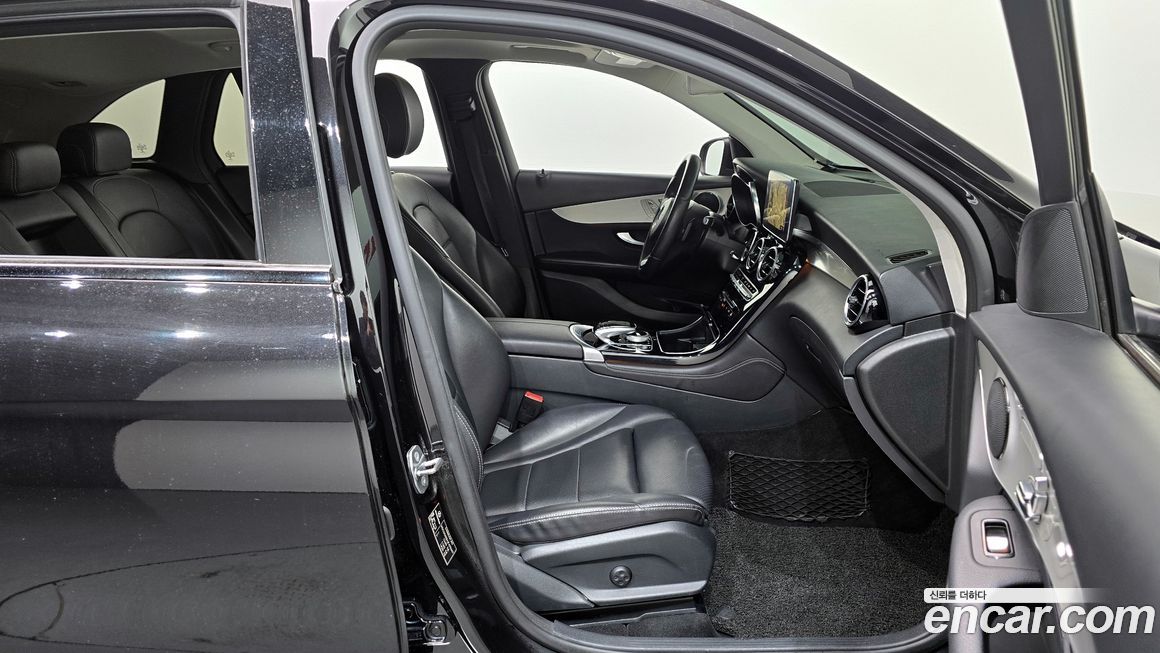 Mercedes-Benz GLC-Class 2018