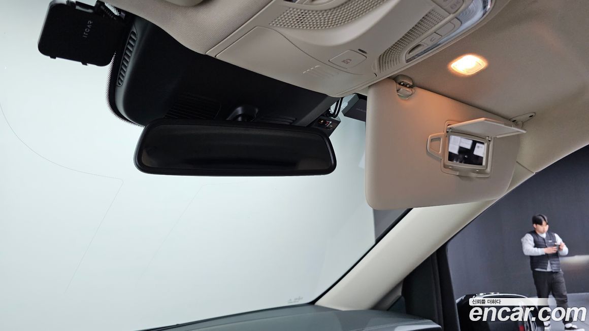 Mercedes-Benz V-Class 2024