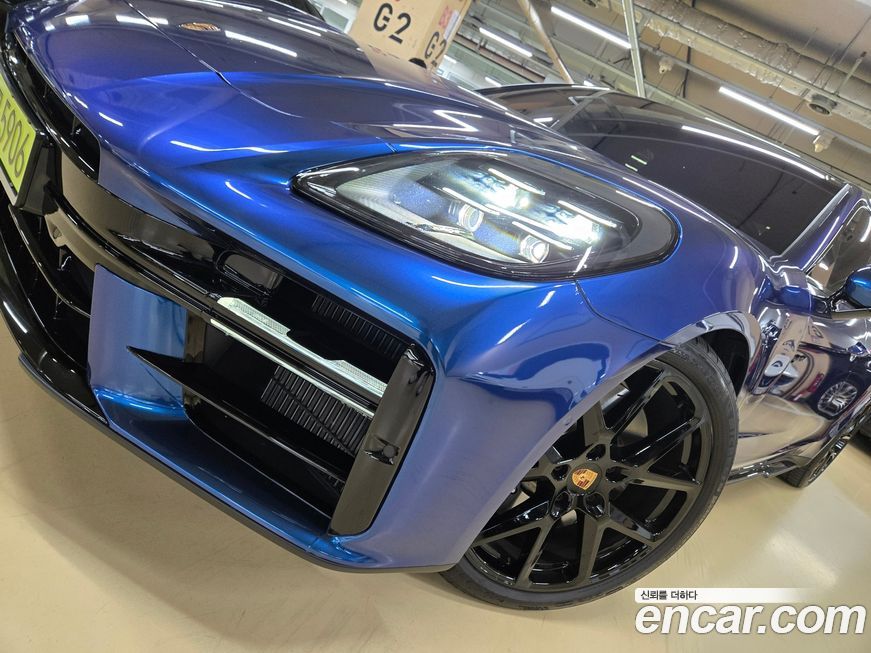 Porsche Panamera 2025