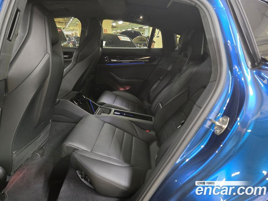 Porsche Panamera 2025