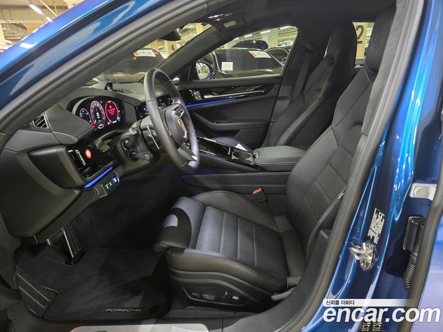 Porsche Panamera 2025