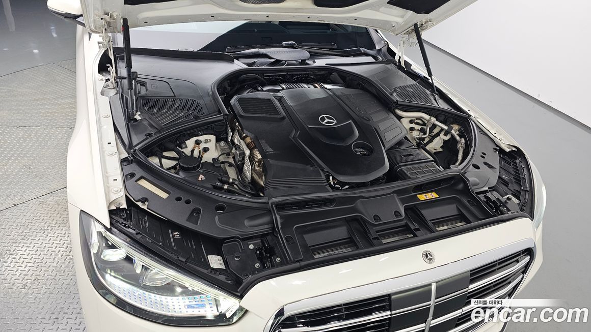 Mercedes-Benz S-Class 2022