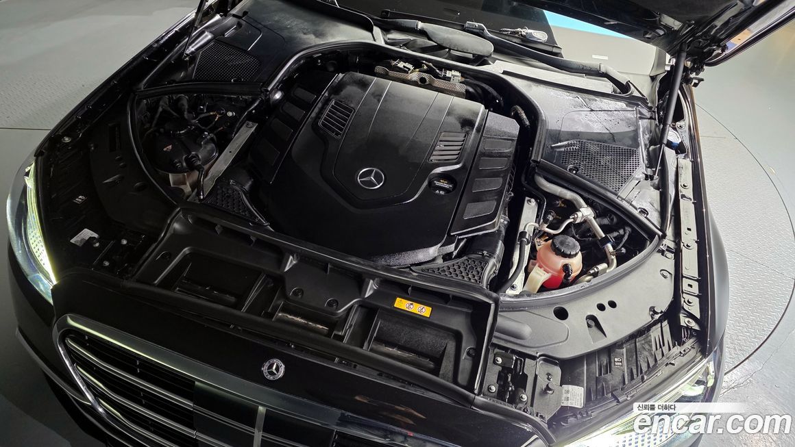 Mercedes-Benz S-Class 2022