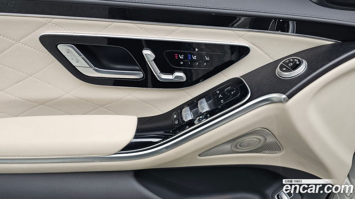 Mercedes-Benz S-Class 2022