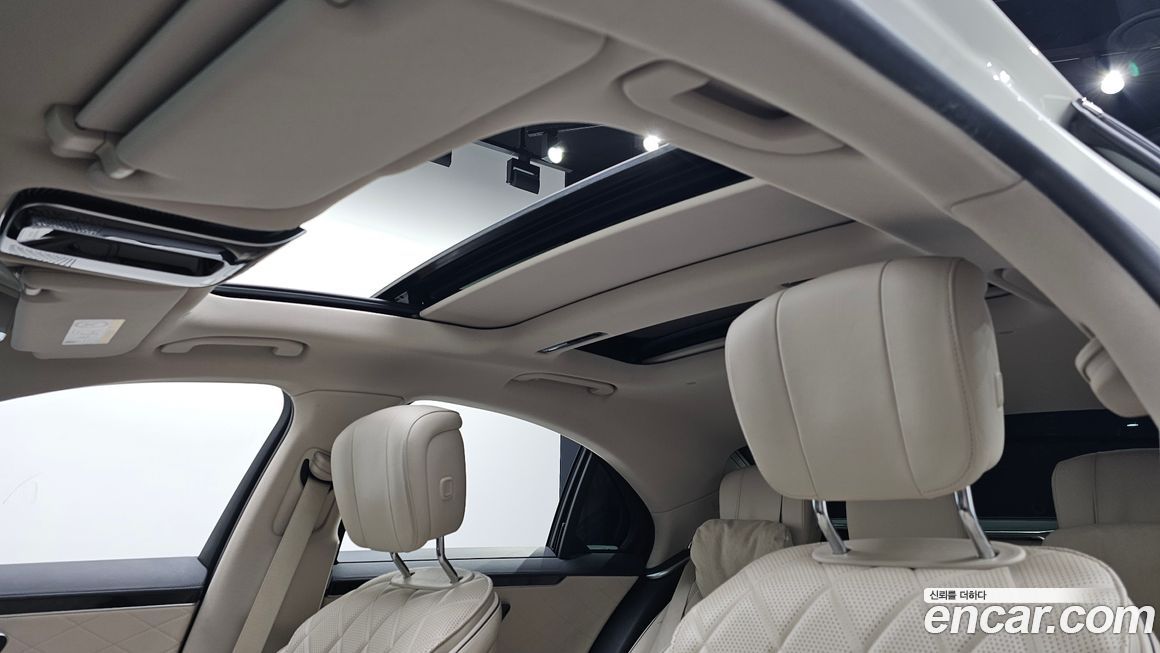 Mercedes-Benz S-Class 2022