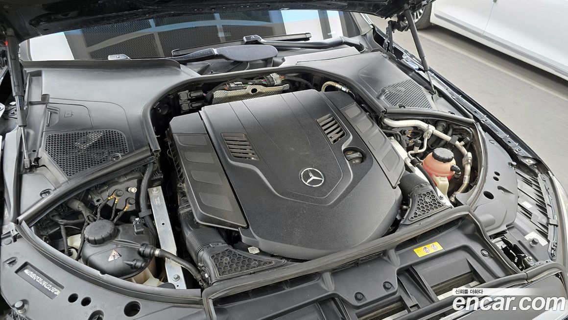 Mercedes-Benz S-Class 2022