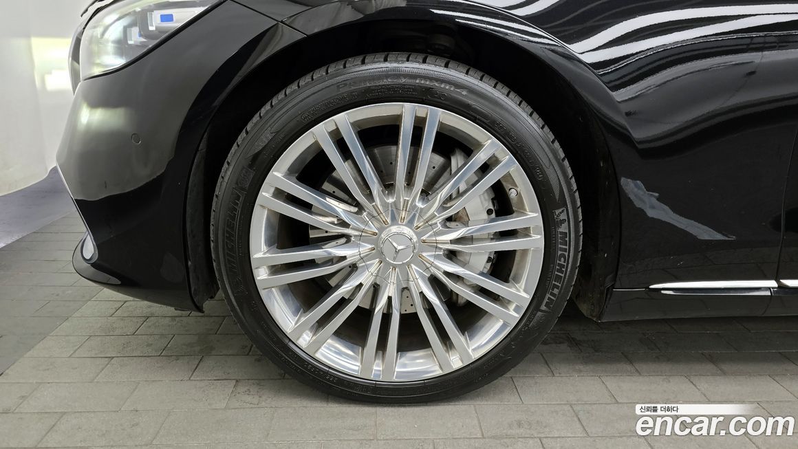 Mercedes-Benz S-Class 2022