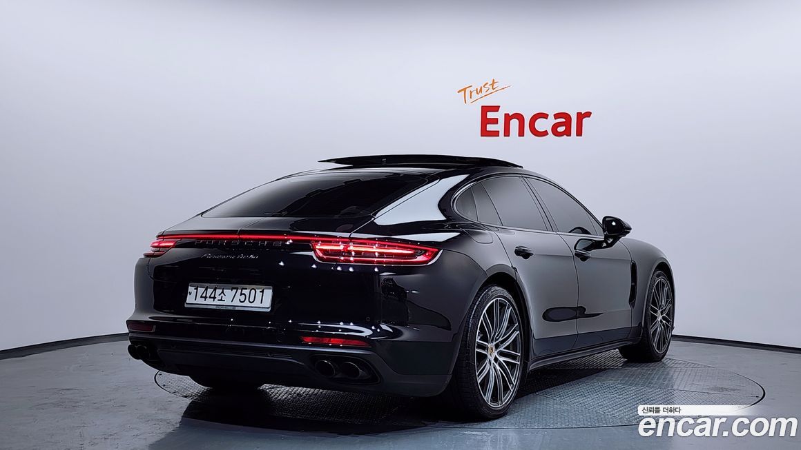Porsche Panamera 2020